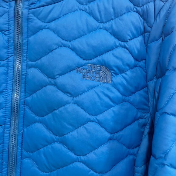 The North Face THERMOBALL Jacket - Picture 4 of 8